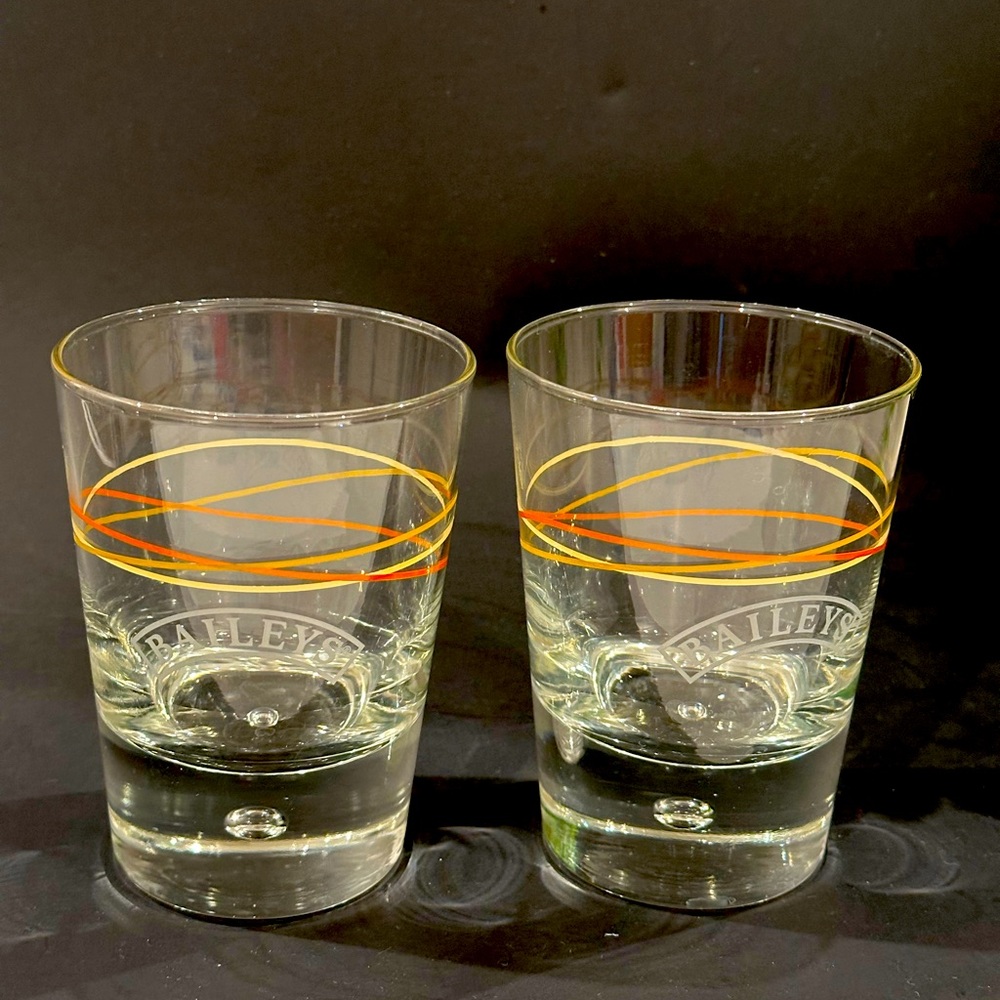 Two Vintage Bailey's Bubble Bottom Highball Glasses Gold and Tan Swirl Design